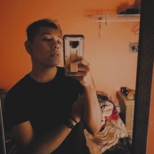 Meet your Posher, Adrian